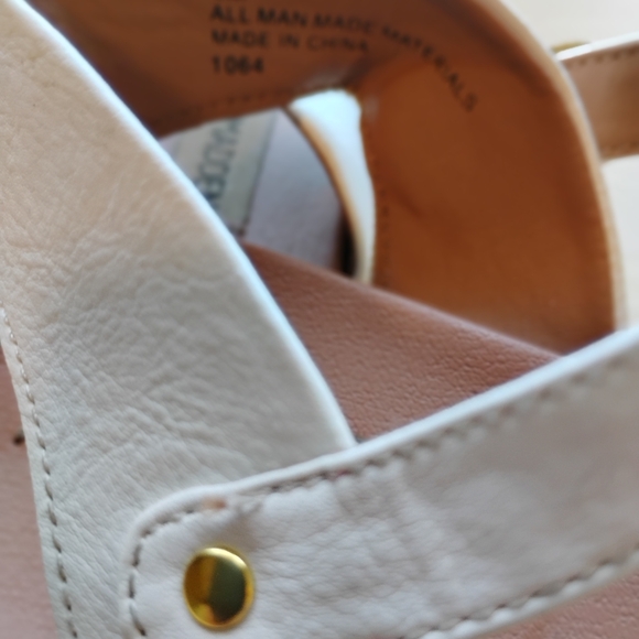 Steve Madden Size 6 Daelyn Faux Leather Sandals - Picture 3 of 9